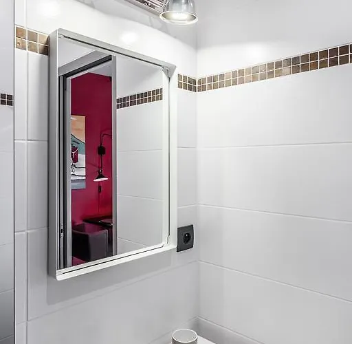 アパート ル 84 サント キャス リール