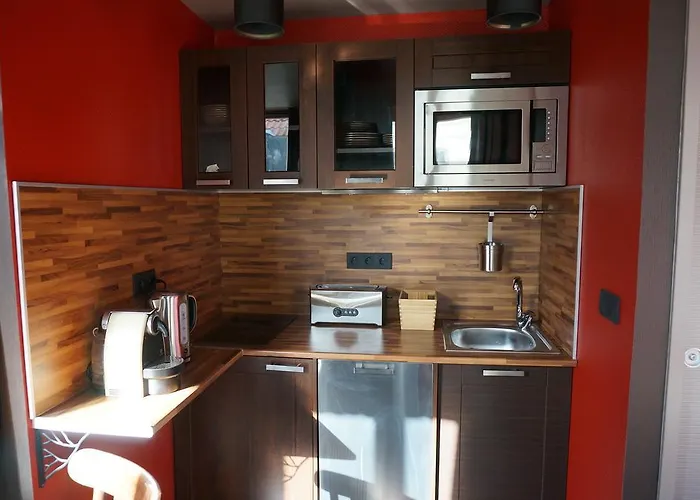 ル 84 サント キャス *