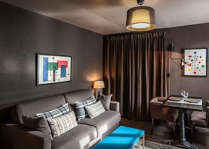 ル 84 サント キャス *