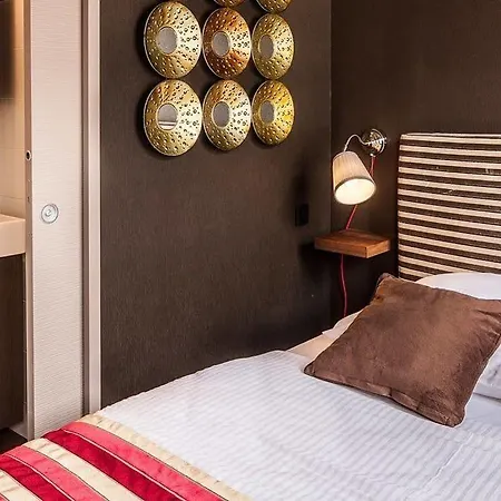 Le 84 Sainte-cath' Лилль